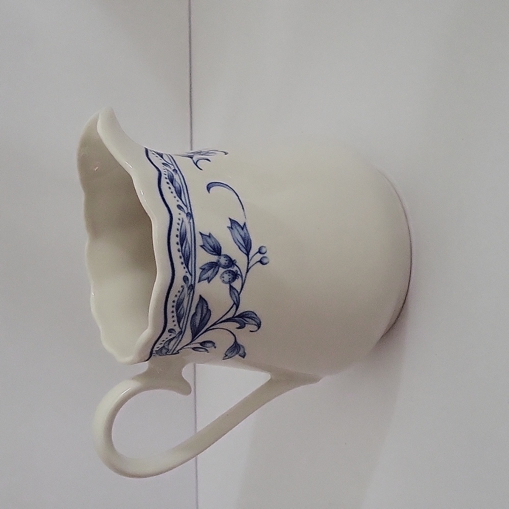 Vintage Simplicity by Heritage Mint Ltd Made in Japan White and Blue Coffee